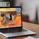 Imagen para el artículo titulado Ahora será posible usar el iPhone como cámara web de una Mac